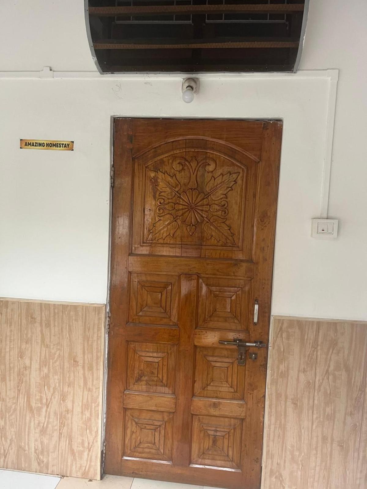 Amazing Homestay Guwahati Exteriör bild