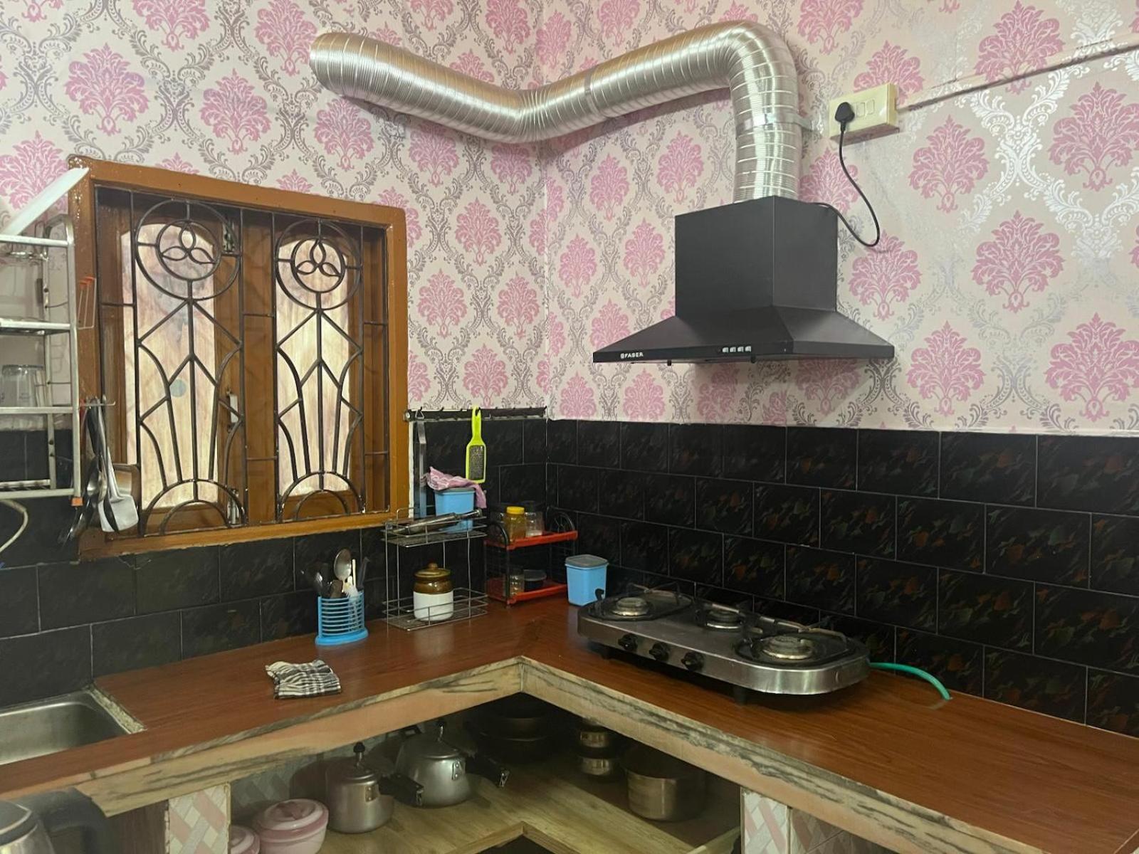 Amazing Homestay Guwahati Exteriör bild