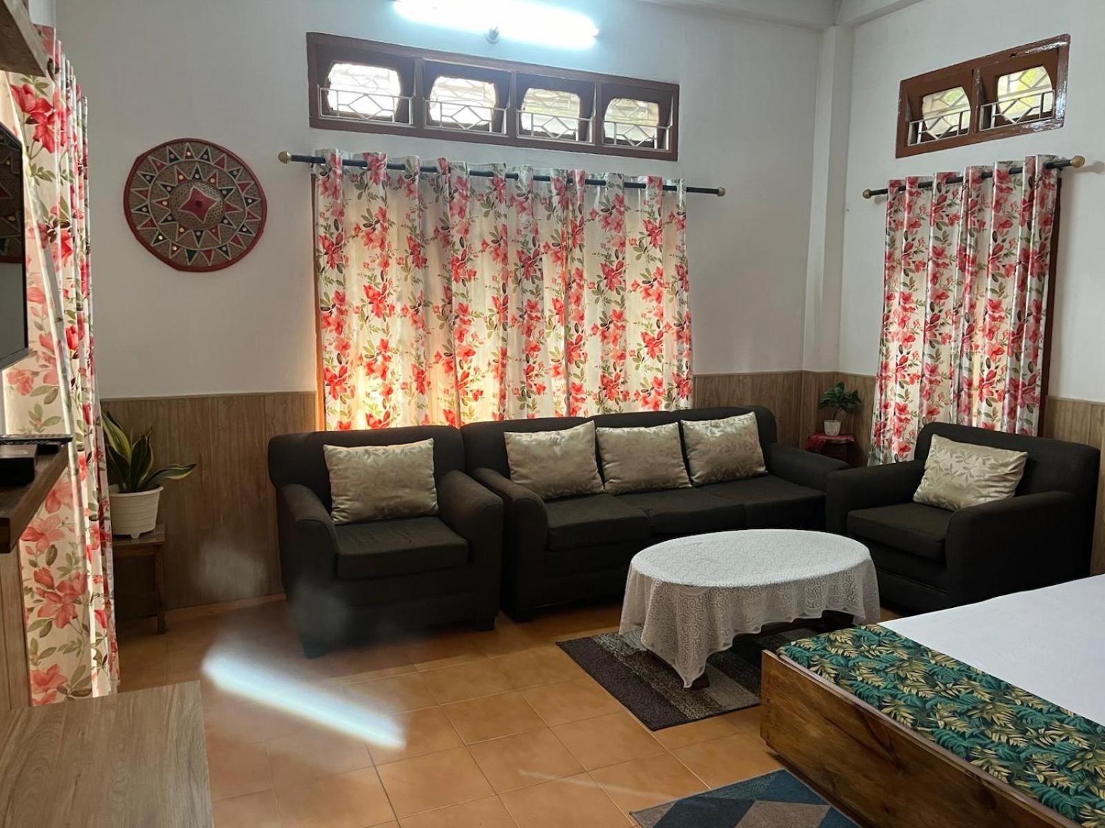 Amazing Homestay Guwahati Exteriör bild