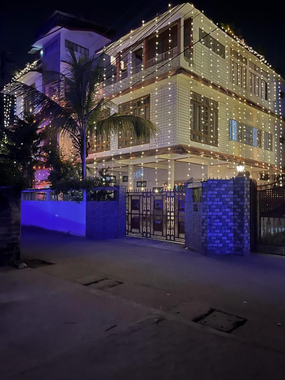 Amazing Homestay Guwahati Exteriör bild
